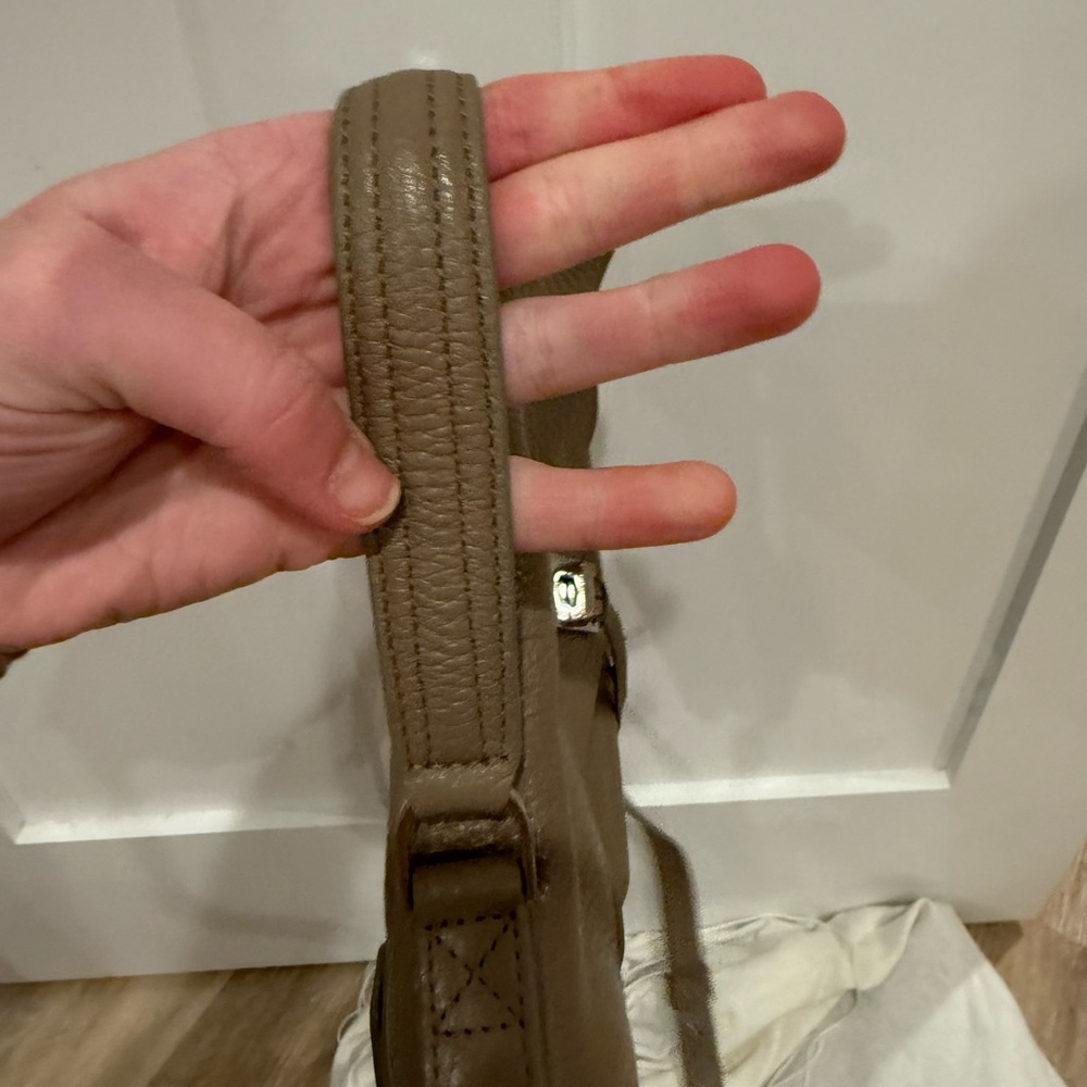 Rebecca Minkoff Darren Crossbody Purse - Picture 5 of 16